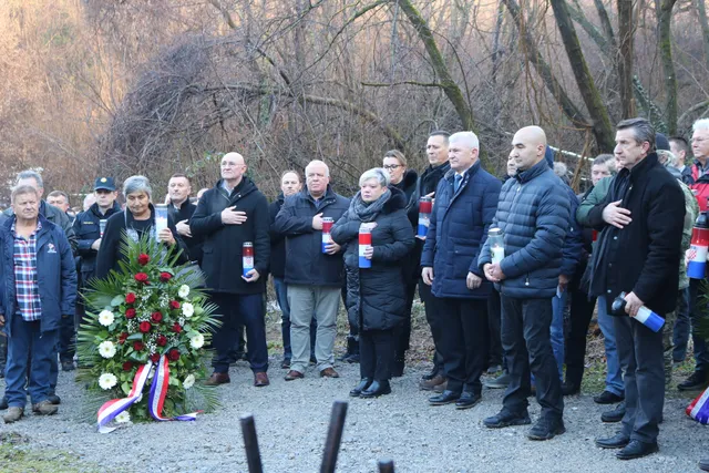 Fotografija uz članak „30. OBLJETNICA POGIBIJE MARIJANA KULHAVIJA I SUBORACA "Nastavimo graditi državu kakvu su sanjali"“