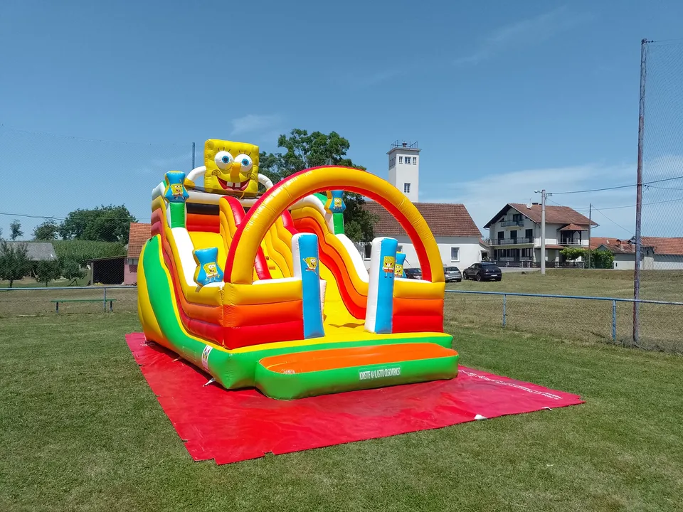 Fotografija uz članak „MALONOGOMETNI TURNIR DONJA OBRIJEŽ Park caffe pobjednik među 10 ekipa“