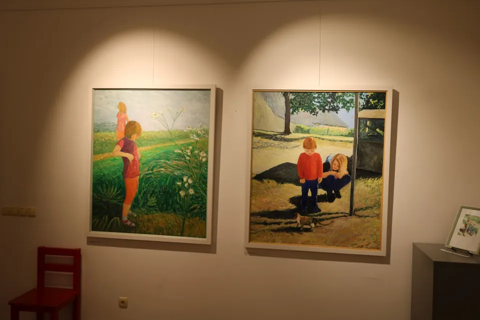 Fotografija uz članak „LIKOVNA IZLOŽBA IVANE BARIŠIĆ TOMŠIĆ Teleport u djetinjstvo“