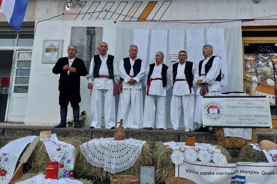 sumetlica pjevaci