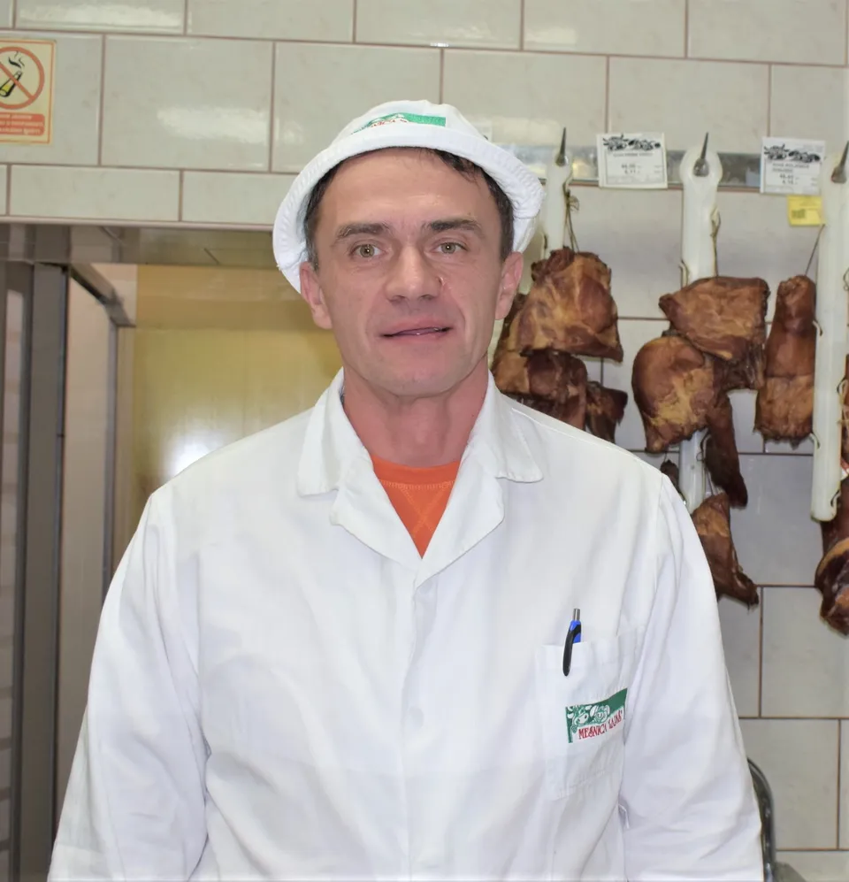 D. Lapaš krupno