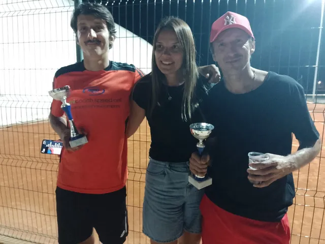 tenis rosici naslovna