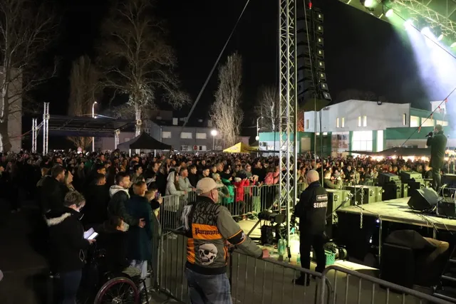 Fotografija uz članak „JEDNA NOĆ, DVA ROĐENDANA Petar Grašo svoj 50. proslavio s Pakracom“