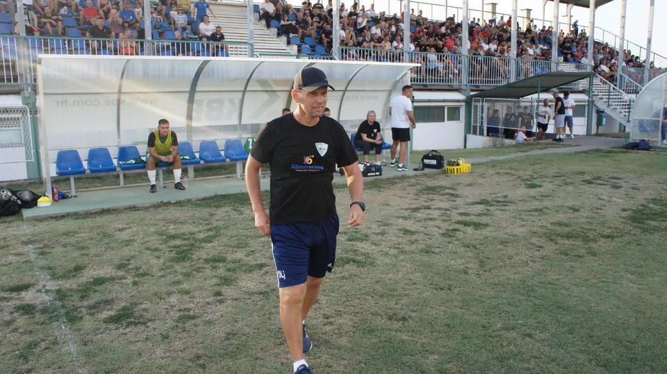 Fotografija uz članak „DERBI „HAJDUKA“ I „LIPIKA 1925“ U subotu u 17.30 pravac „Hajdukov“ stadion!“