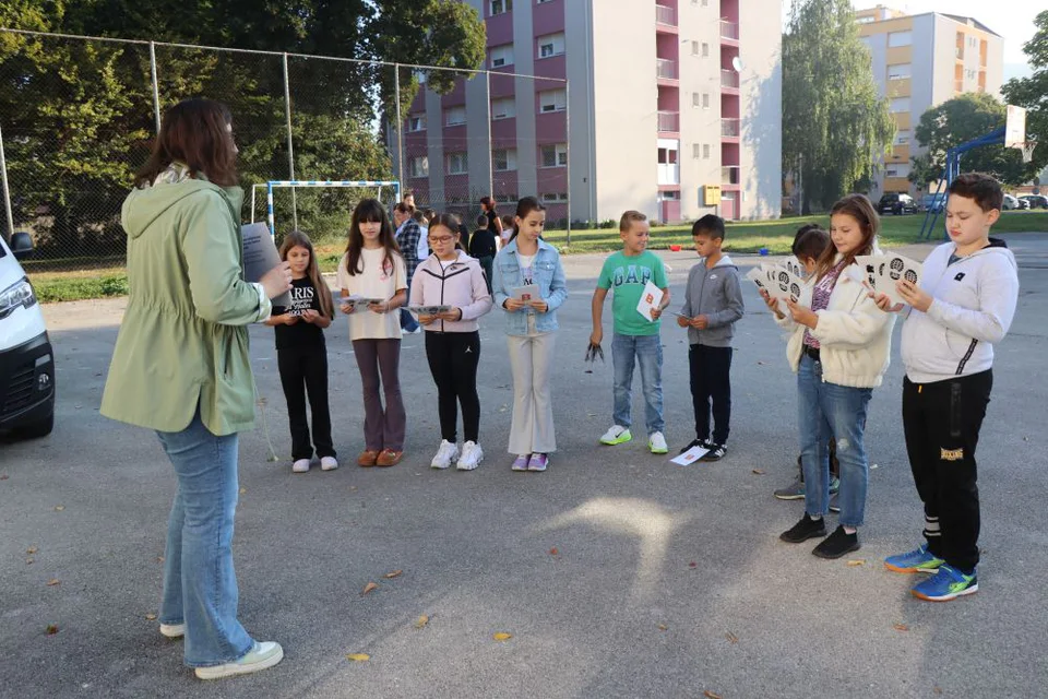 Fotografija uz članak „OŠ BRAĆE RADIĆA PAKRAC "Mobilni STEM laboratorij je došao u našu školu"“