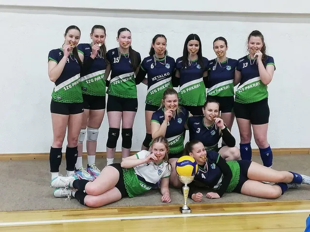 seniorke volley li pe naslovna