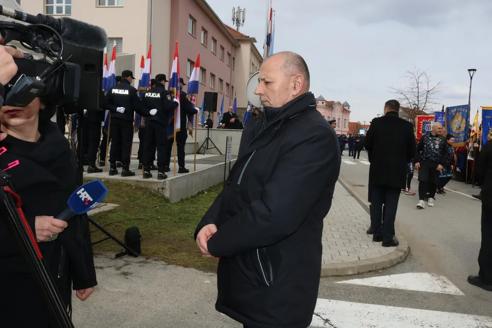 mimohod intervju medved