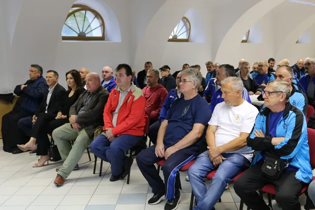 Fotografija uz članak „HVIDRA PAKRAC Otvoren 26. ŠNIDOR u Pakracu“