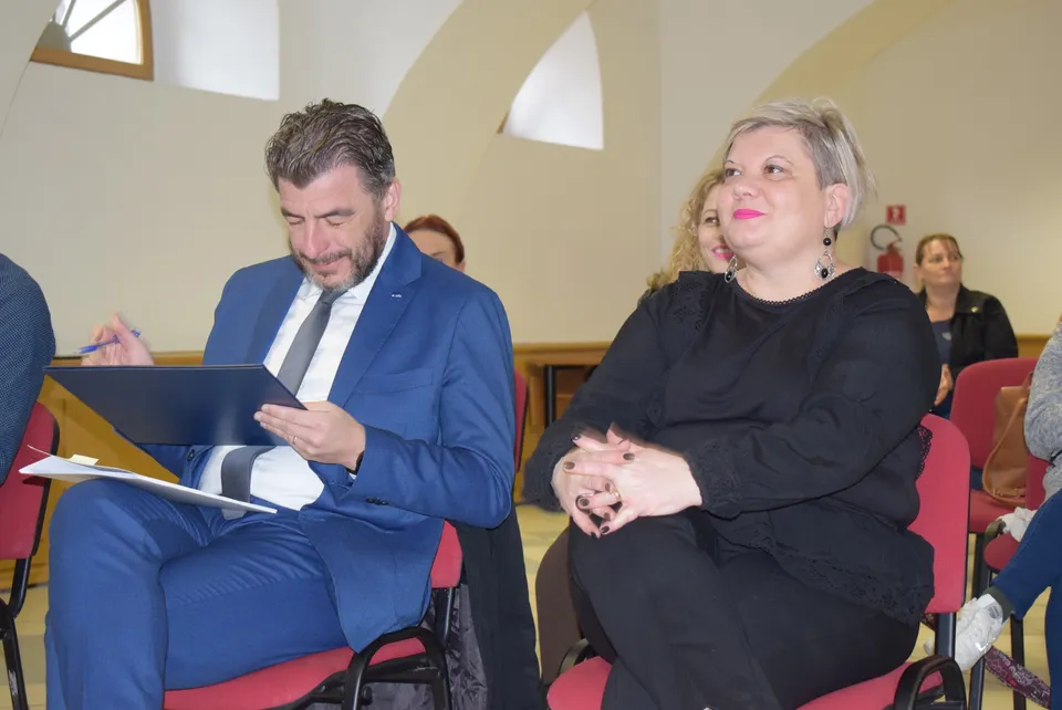 Fotografija uz članak „[PROMO] ZAŽELI - "ŽENA SPRETNA, STAROST SRETNA" Početna konferencija Pakračanima omiljenog projekta“
