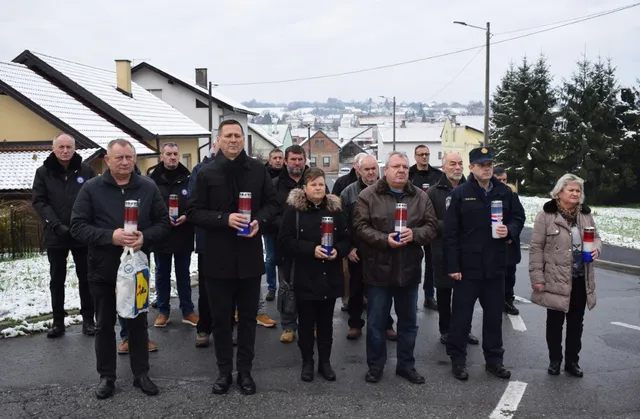 IZASLANSTVO PAKRACA