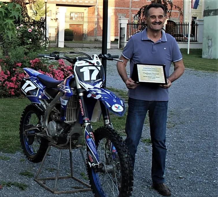 Vlado sportski djelatnik