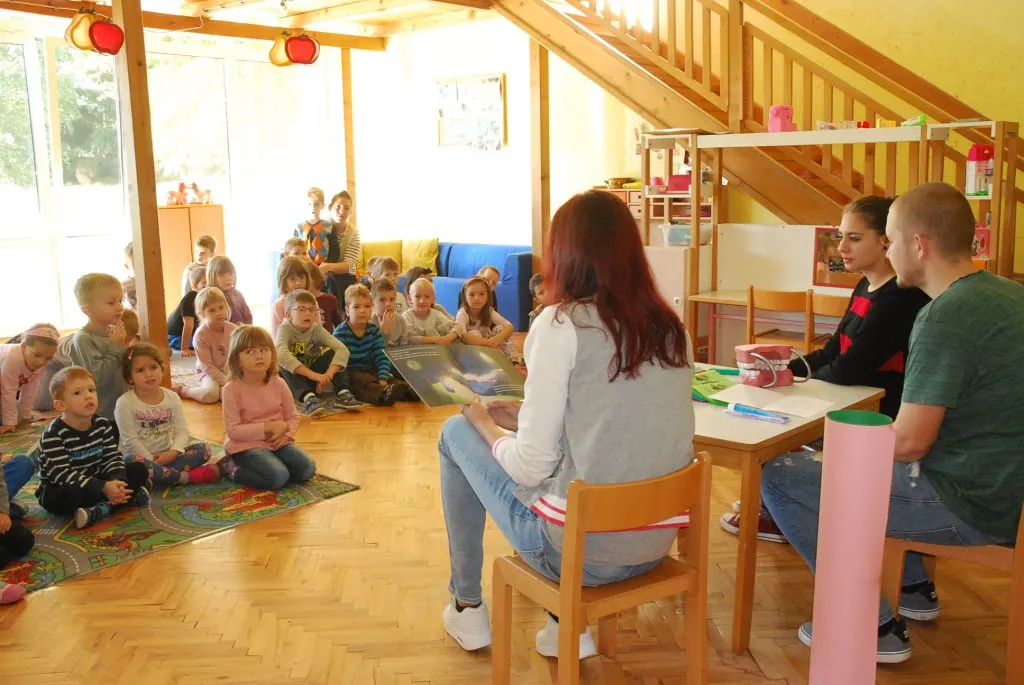 Fotografija uz članak „PAKRAČKI SREDNJOŠKOLCI VRTIĆANCIMA: O dentalnoj higijeni“
