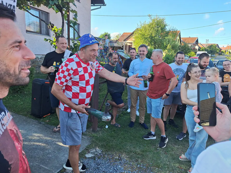 Fotografija uz članak „BICIKLOM IZ ŠVICARSKE DO PREKOPAKRE Petar Matijašević: „Ulaskom u Hrvatsku srce je proradilo na najjače““