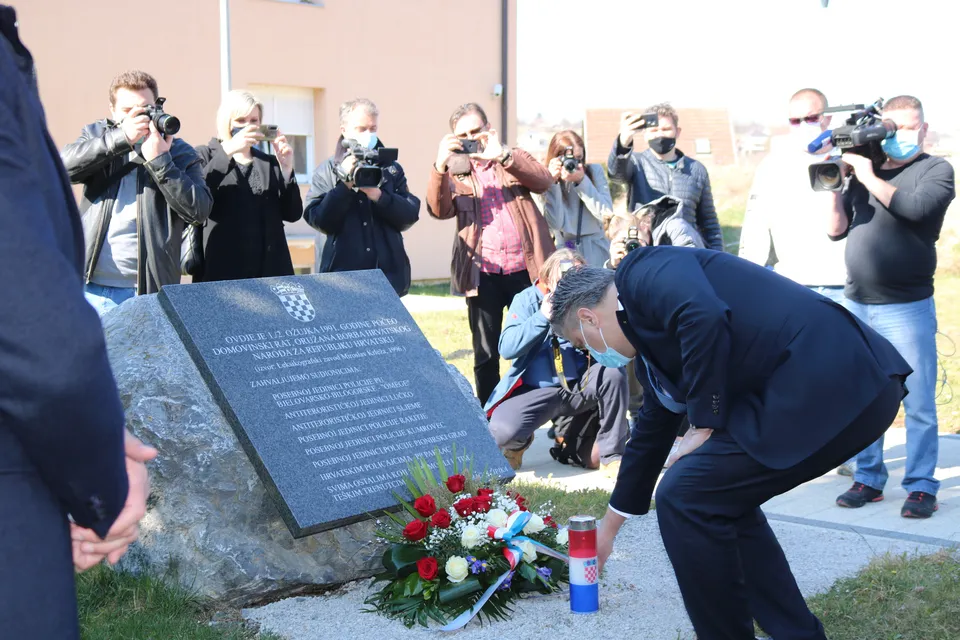 Fotografija uz članak „POVIJESNICA KOD SPOMENIKA HB: Prijeđen dug put s brojnim postignućima“