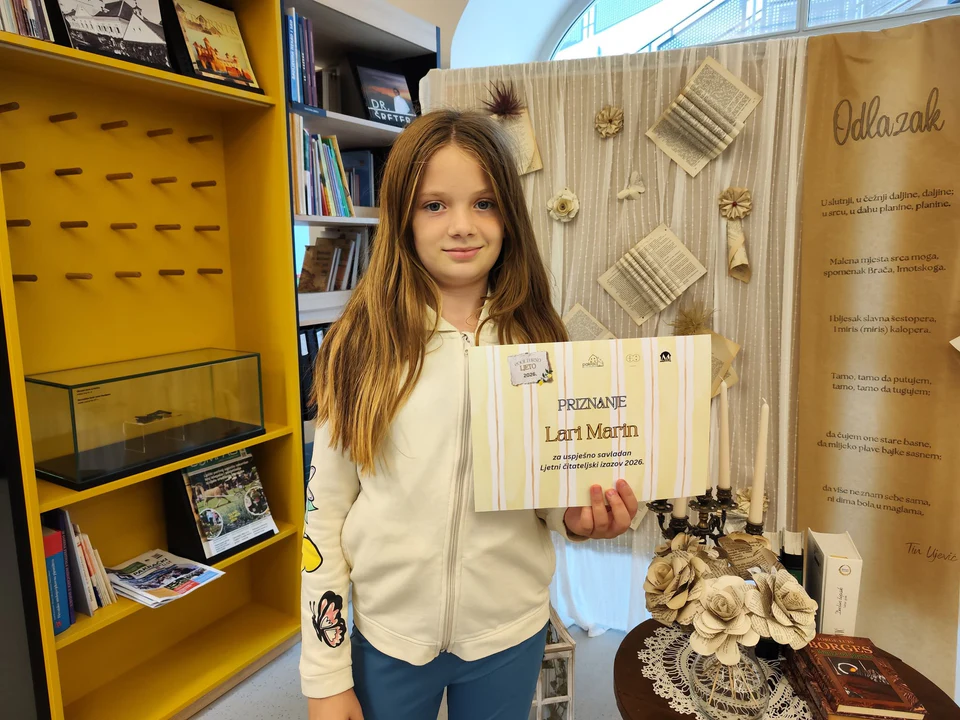 Fotografija uz članak „COOLTURNO LJETO Osam učenica primilo priznanja za Ljetni čitateljski izazov“