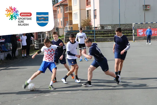 Fotografija uz članak „SPORTSKE IGRE MLADIH / COCA COLA CUP Na pakračkim kvalifikacijama 9 ekipa“
