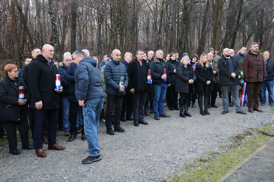Fotografija uz članak „30. OBLJETNICA POGIBIJE MARIJANA KULHAVIJA I SUBORACA "Nastavimo graditi državu kakvu su sanjali"“