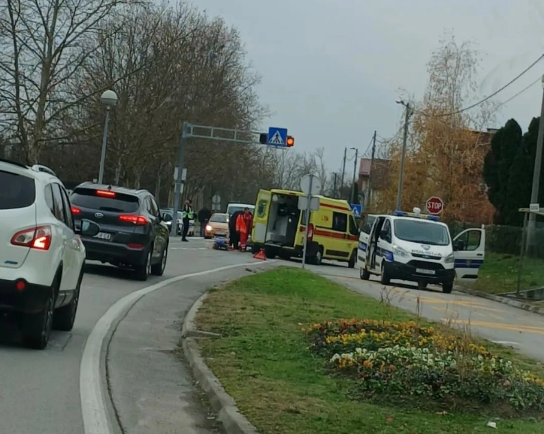 Fotografija uz članak „U prometnoj nesreći teško ozlijeđena jedna osoba“