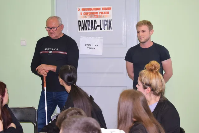 Fotografija uz članak „UDRUGA SLIJEPIH PAKRAC-LIPIK Obilježen Međunarodni dan bijelog štapa“