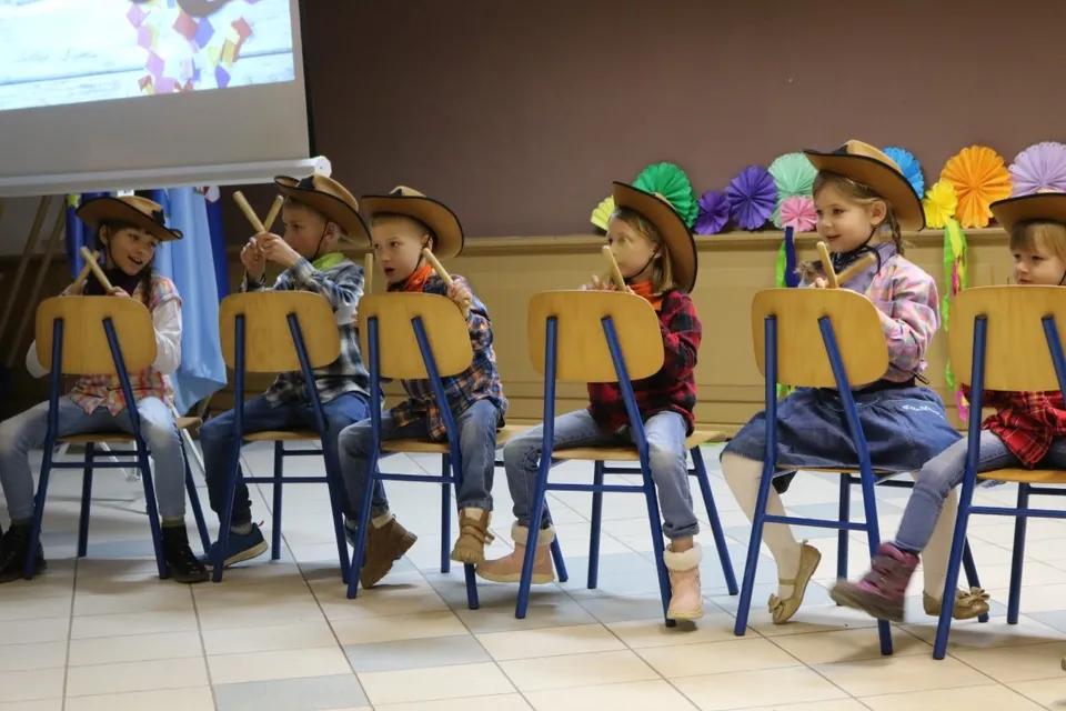 Fotografija uz članak „OGŠ PAKRAC Vesele glazbene maškare“