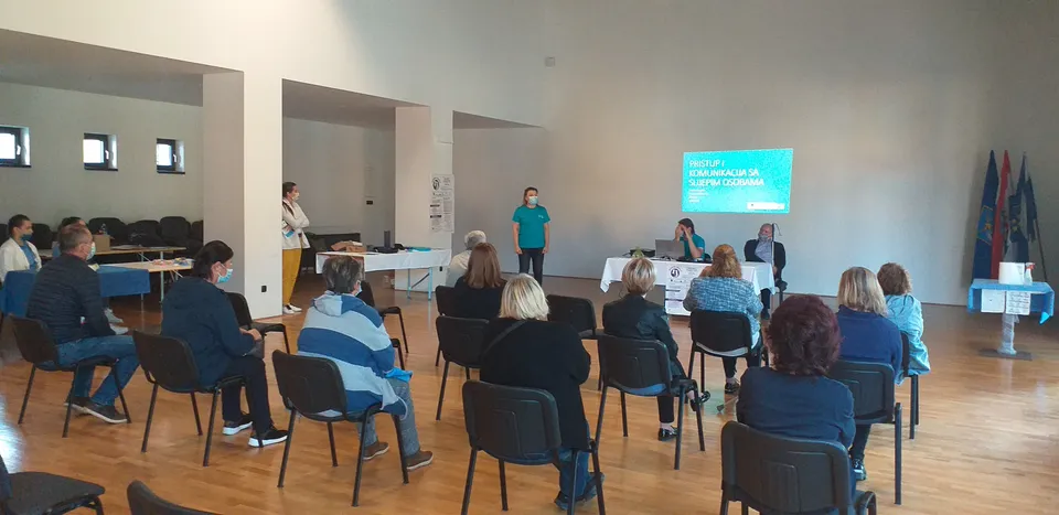 Fotografija uz članak „[PROMO] „NISMO SAMI“ Održane edukacije u Okučanima, Novskoj i Daruvaru“