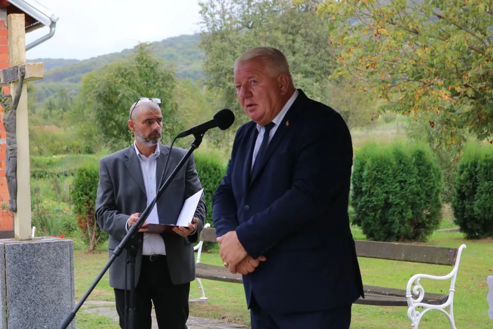 Fotografija uz članak „KOMEMORACIJA U KUSONJAMA Klanjamo se žrtvama i ne zaboravljamo zločine“