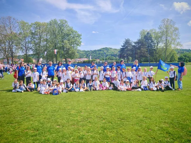 Fotografija uz članak „DV MASLAČAK PAKRAC Zlatna Aria na 22. Olimpijskom festivalu u Požegi“