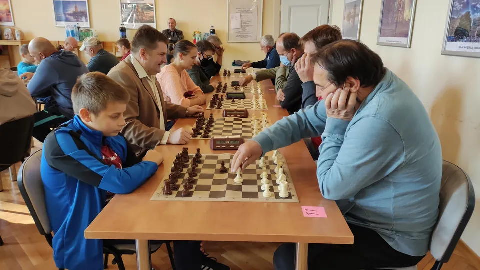 Fotografija uz članak „SPORTSKI PROGRAM OVOG VIKENDA Igra se bridž, šah, dječji tenis i kuglanje“