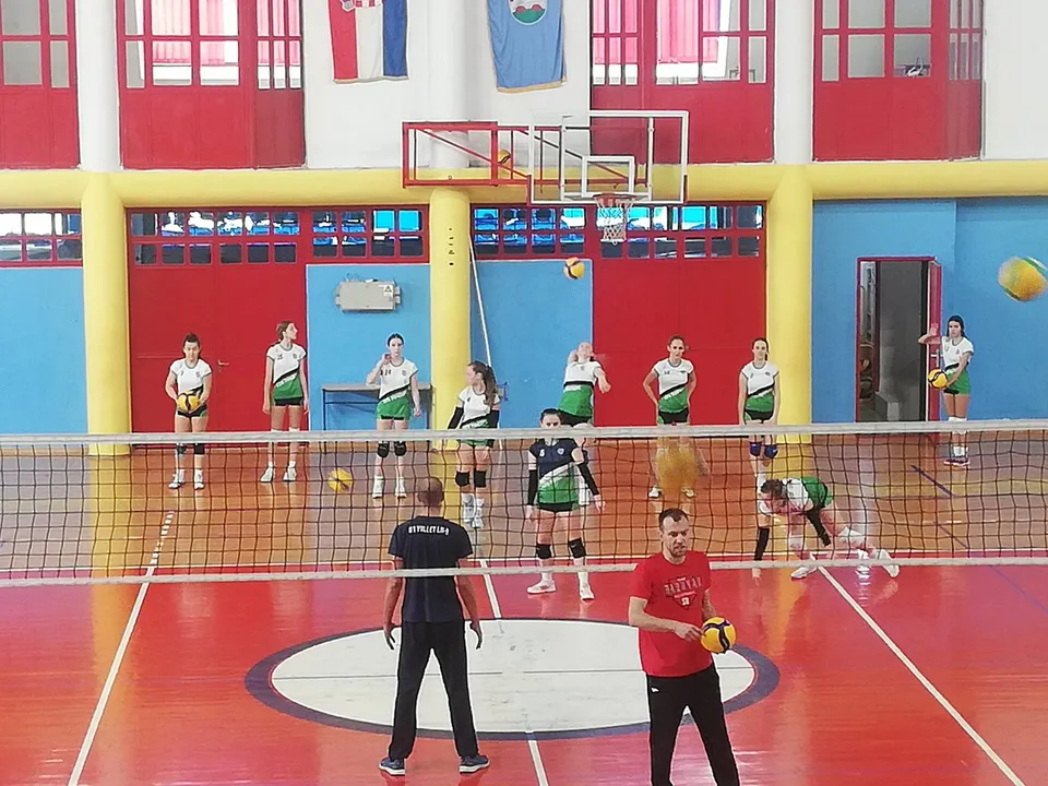 Fotografija uz članak „PREDSEZONA ŽOK VOLLEY LIPA Turnirskim pobjedama nagovijestile dobru sezonu“