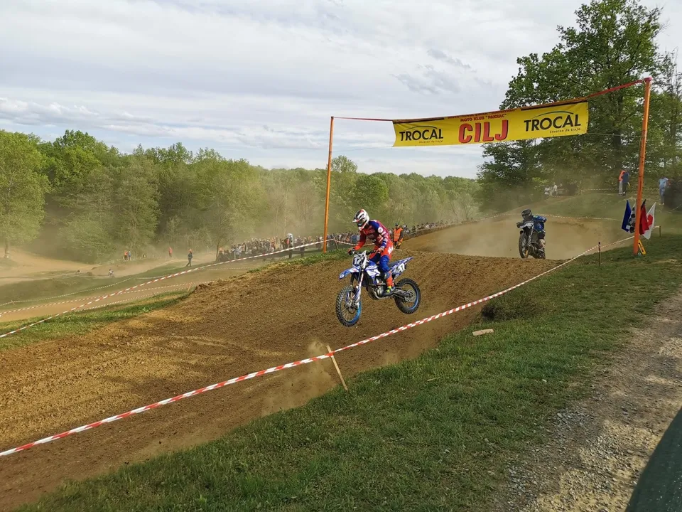 Fotografija uz članak „MOTOCROSS UTRKA "BLJESAK" Kelavi pobjeda, Lenčeu postolje!“