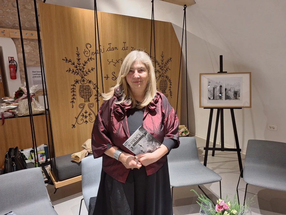 Fotografija uz članak „"PRIČE NEISPRIČANE" Nova zbirka poezije Mihajle Marčetić donosi snažna ratna sjećanja“