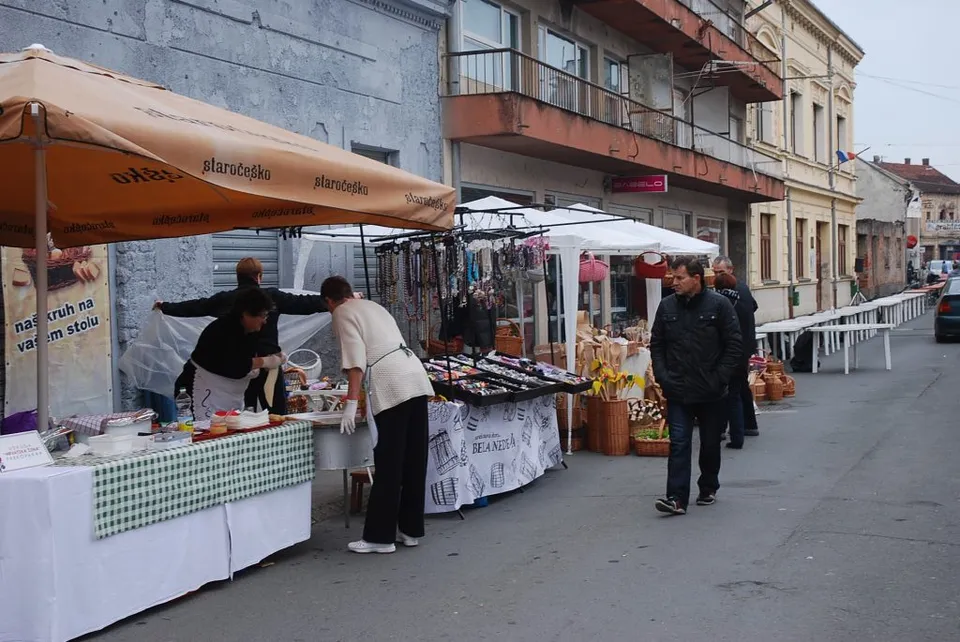 Fotografija uz članak „SREDIŠTE GRADA: Sajam već počeo“