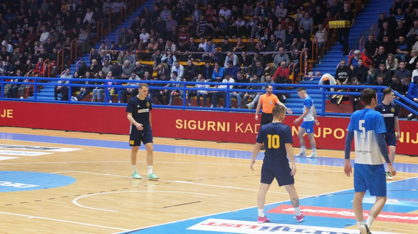 fićo naslovna polufinale kutija sibica