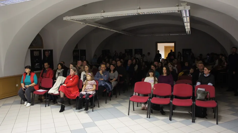 Fotografija uz članak „OGŠ PAKRAC Božićnim koncertom poželjeli sretne blagdane“
