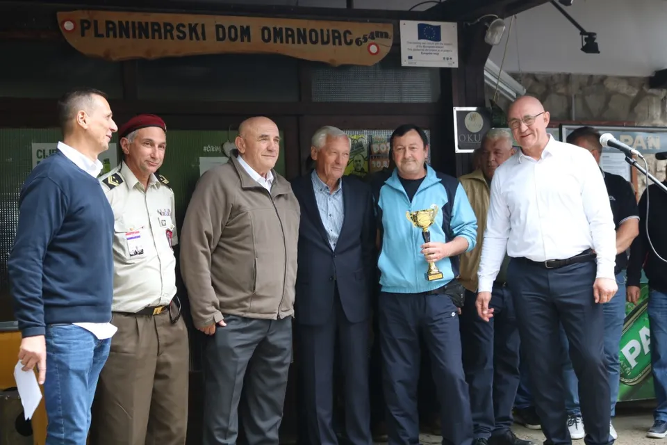 Fotografija uz članak „SUSRETI PRIJATELJA NA OMANOVCU „Budimo zajedno kao onda kada je bilo najteže““