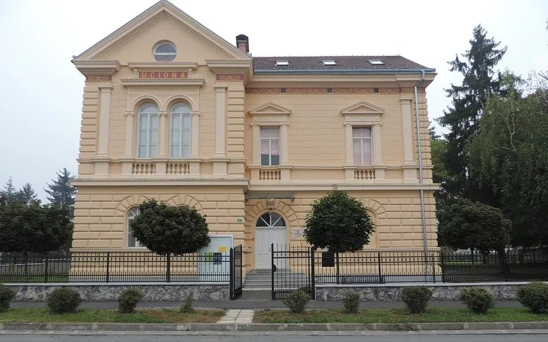 Multikulturalni centar