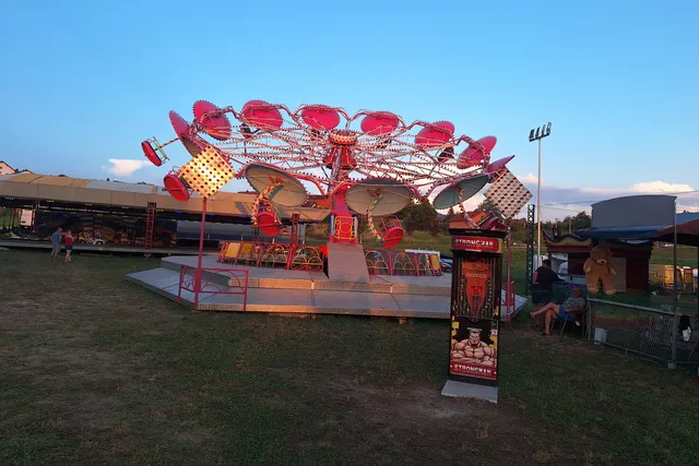 lunapark veliki vrtuljak1