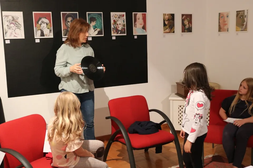 Fotografija uz članak „MULTIPAK 2022. Slušaonicom za osnovnoškolce započeo ovogodišnji program Multipaka“