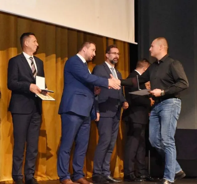 Fotografija uz članak „PEČAT GRADA BJELOVARA Miroslavu Ivančiću dodijeljeno vrijedno priznanje“