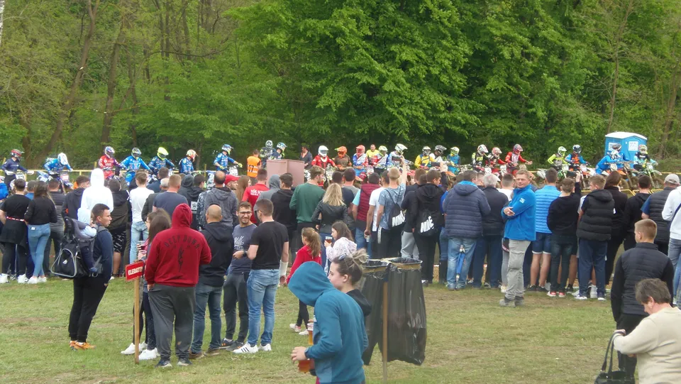 Fotografija uz članak „MOTOCROSS UTRKA „BLJESAK“ 2022: Vrhunska nedjelja na Matkovcu, oduševio mladi Lenče“