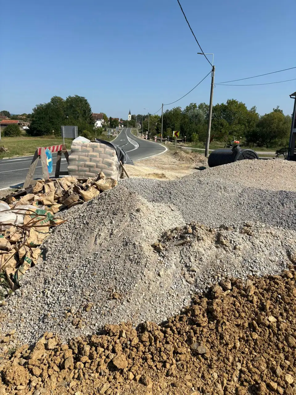 Fotografija uz članak „ROK DO 30. RUJNA Uskoro završetak sustava odvodnje i pročišćavanja otpadnih voda u Badljevini“