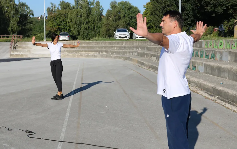 Fotografija uz članak „Pakrački srednjoškolci tjelovježbom obilježili Hrvatski olimpijski dan“
