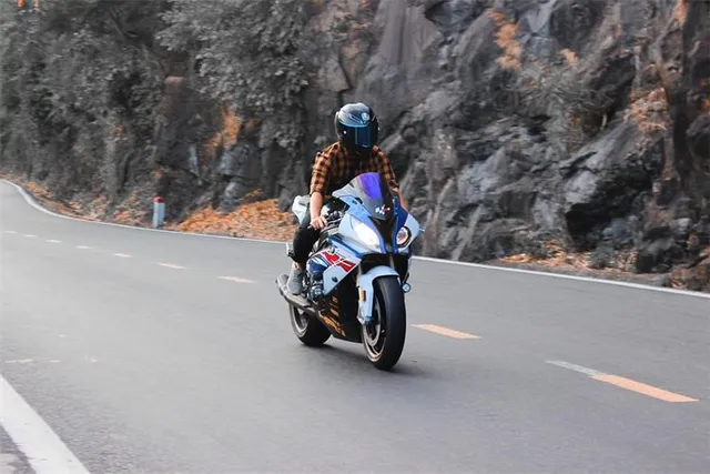 motorcycle 5457821 960 720