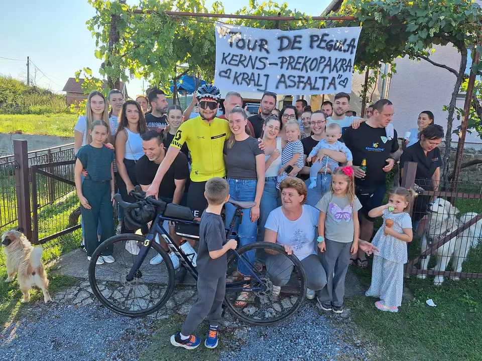 Fotografija uz članak „BICIKLOM IZ ŠVICARSKE DO PREKOPAKRE Petar Matijašević: „Ulaskom u Hrvatsku srce je proradilo na najjače““