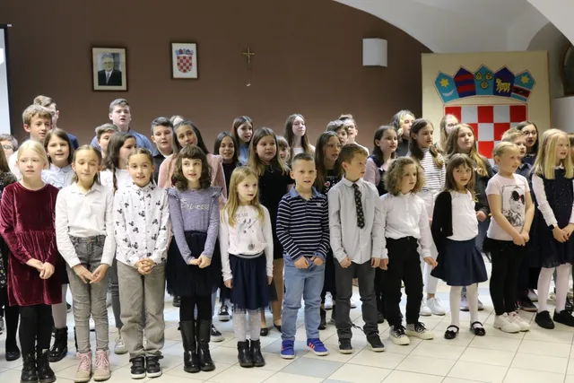 Fotografija uz članak „OSNOVNA GLAZBENA ŠKOLA PAKRAC Koncertom proslavljen Dan škole“