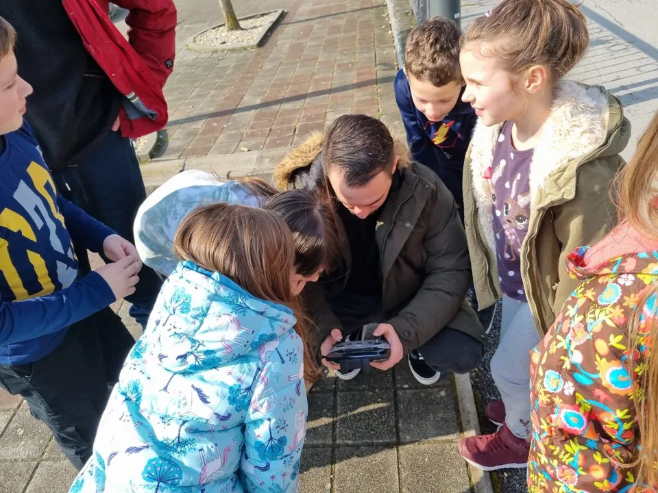 Fotografija uz članak „(PROMO) PROJEKT "ZAJEDNO SMO JAČI" Edukacija i radionice izrade video uradaka“