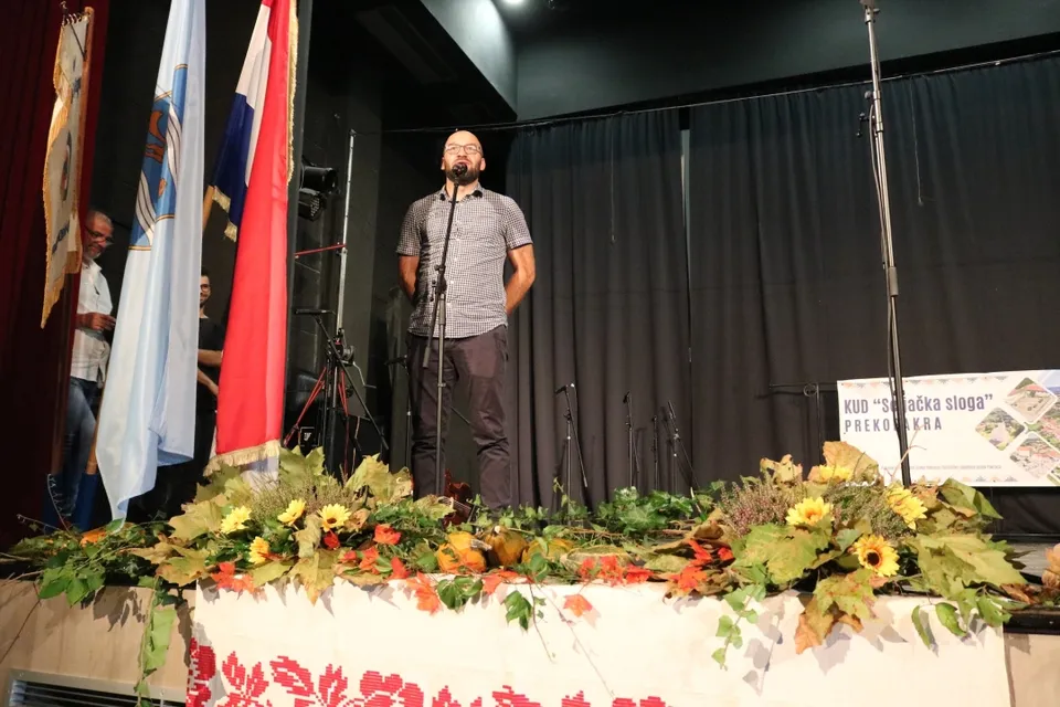 Fotografija uz članak „13. SMOTRA FOLKLORA "PAKRAČKO LJETO" Kulturna baština koja spaja sve generacije“