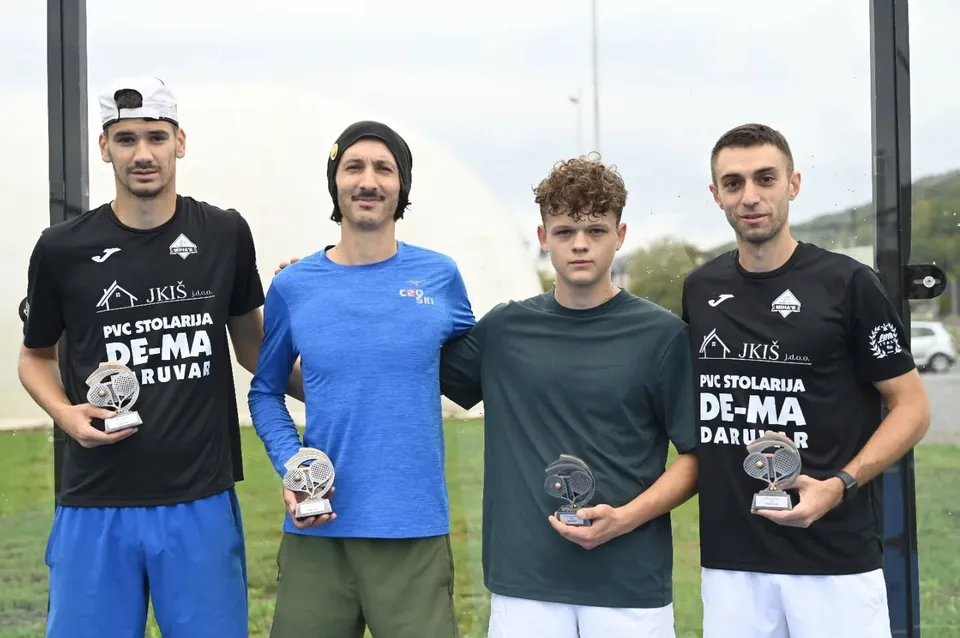 Fotografija uz članak „PADEL LIGA 2025 Daruvarčanima najveći pehari“