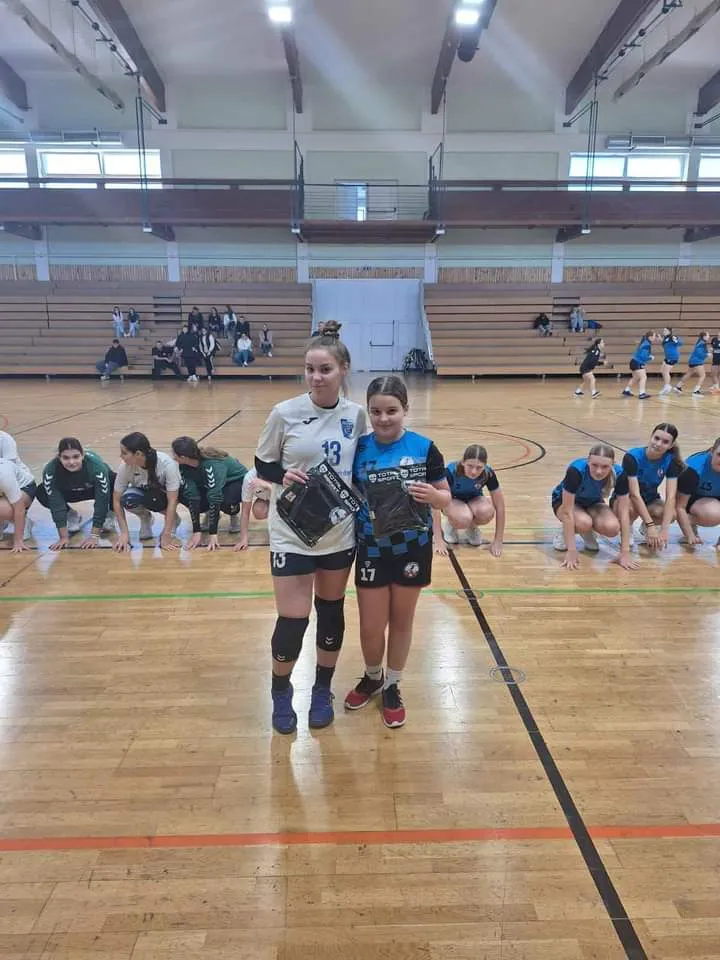 Fotografija uz članak „DVORANSKI SPORTOVI Prvi bodovi rukometaša, odbojkašice poražene“