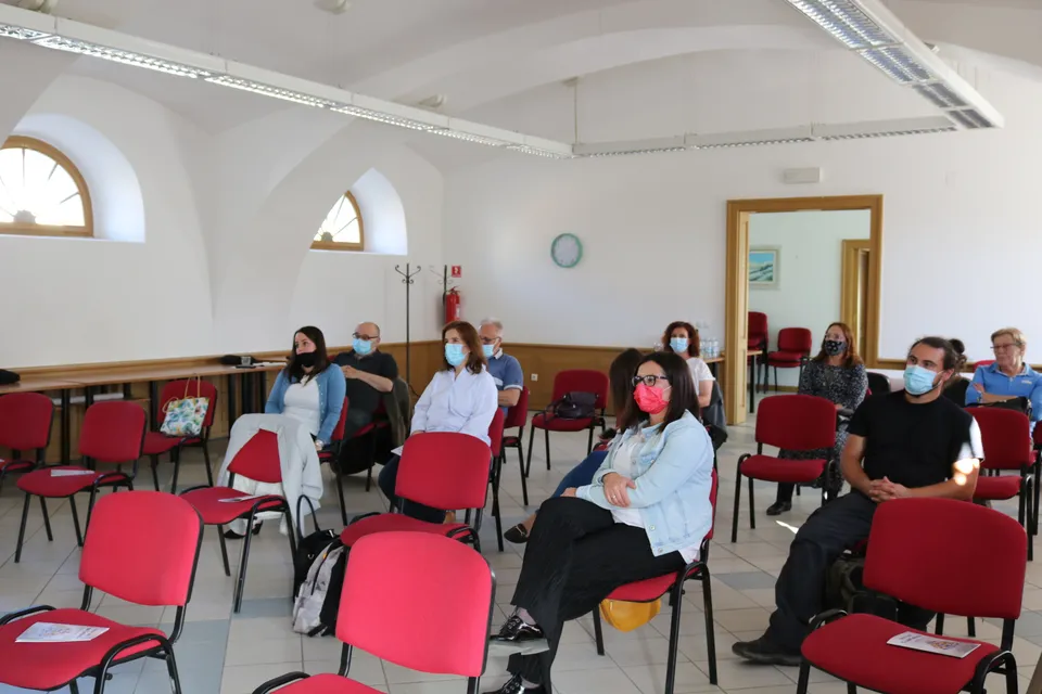 Svi prisutni